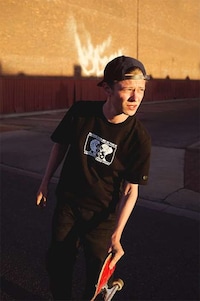 Northern Australia-Themed Skate Apparel Image 3