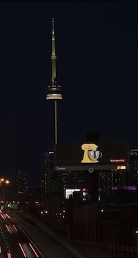 Light-Up Landmark Ads Image 3