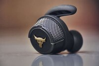 Celebrity-Themed Headphones Image 8