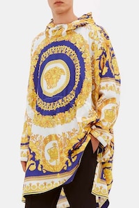 Baroque Lightweight Luxe Ponchos Image 2