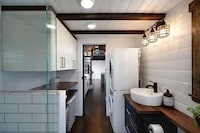 Contemporary Canadian Tiny Homes Image 7