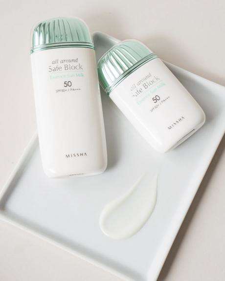 Lightweight Hydrating Sunscreens