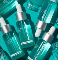 Clearing Anti-Aging Skincare Products Image 6