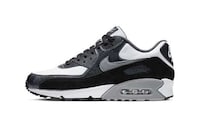 Snake-Design Reworked Sneakers Image 2