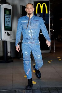 Fast Food-Inspired Runway Shows Image 8