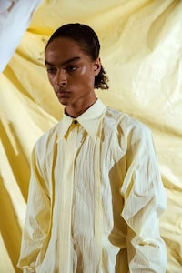 Softly Structured Summer Fashion Image 5