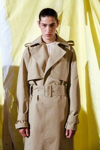 Softly Structured Summer Fashion Image 6