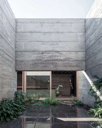 Lushly Accented Monolithic Homes Image 7
