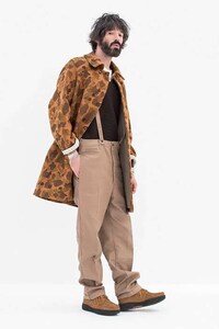 Autumn-Ready Militaristic Fashion Image 6