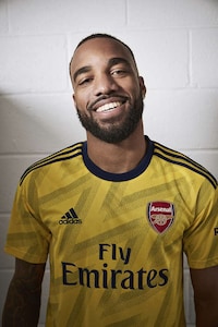 90s-Inspired Soccer Jerseys Image 2