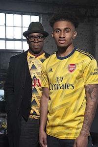 90s-Inspired Soccer Jerseys Image 5