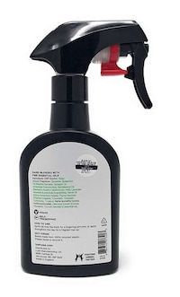 Invigorating Odor-Combating Body Sprays Image 3