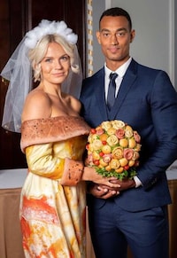 Pizza-Themed Bridal Packages Image 2
