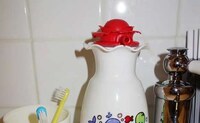Eco-Conscious Cosmetic Bottles Image 3