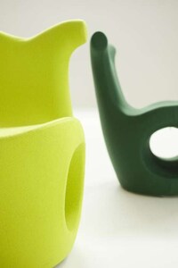Snail-Inspired Furniture Image 3
