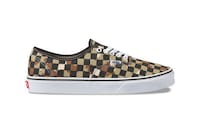 Desert Camouflage Shoe Designs Image 3
