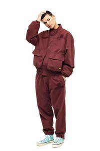 Fall-Ready Versatile Streetwear Image 5