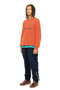 Fall-Ready Versatile Streetwear Image 6