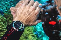 Aquatic Exploration Smartwatches Image 3