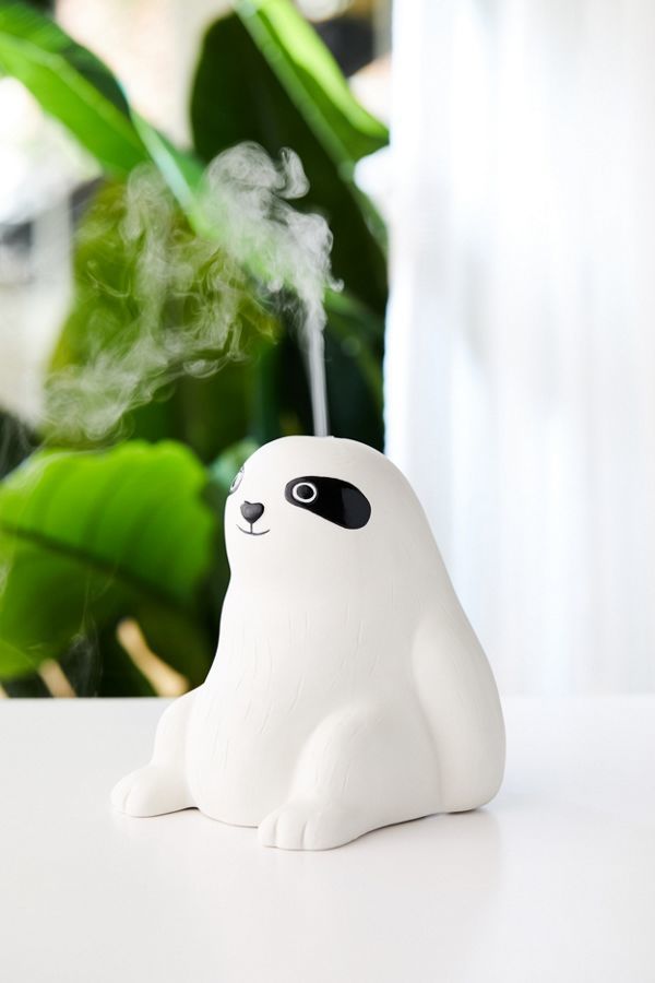 Sloth-Shaped Essential Oil Diffusers : Sloth Essential Oil Diffuser