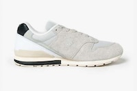 Vintage Minimal Grain Sneakers Image 6