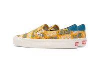 Colorful Logo-Accented Sneaker Designs Image 4