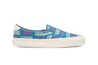 Colorful Logo-Accented Sneaker Designs Image 7
