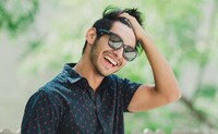 AI-Integrated Livestream Sunglasses Image 2