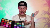 Travel-Friendly Rainbow Palettes Image 3