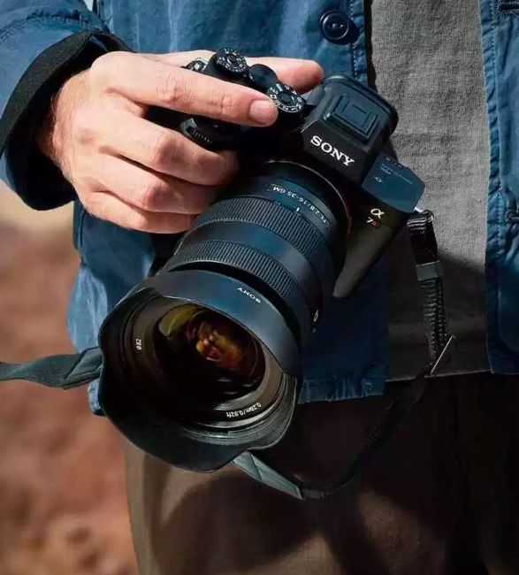 19 Unique Camera Designs