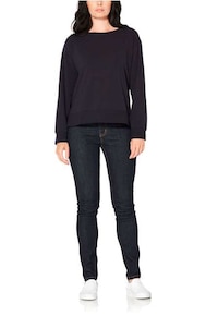 Office-Friendly Merino Wool Clothing Image 2