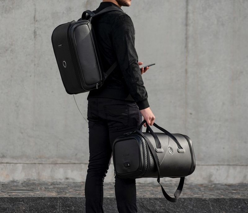 Trackable Smart Lock Luggage