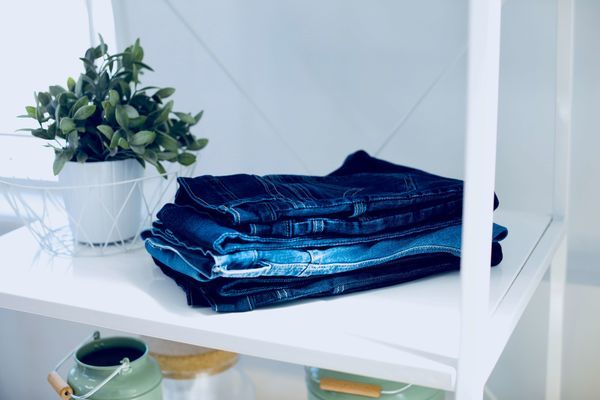 10 Timeless Sustainable Jeans