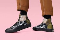 Camo-Printed Color-Blocked Shoes Image 2