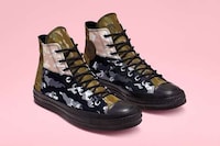 Camo-Printed Color-Blocked Shoes Image 5