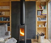Book-Filled Polish Vacation Cabins Image 4