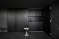All-Black Remote Sauna Buildings Image 4