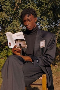 Nostalgic Tailored Streetwear Image 7