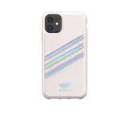 Sportswear-Branded Smartphone Cases Image 3