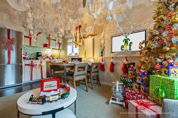 Top 25 Publicity Stunts in December