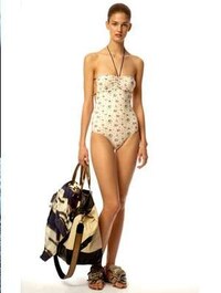 Flourishing Fashion Franchises Image 5