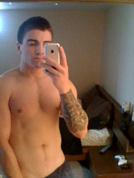 19 Awkward Photographic Moments