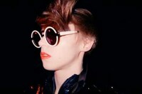 Androgynous 80s Fashion Image 2
