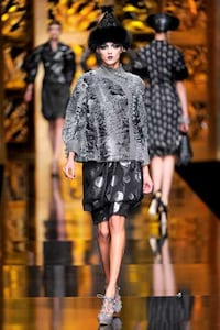 Clash Pattern Fashion Image 4