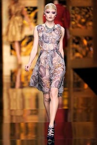 Clash Pattern Fashion Image 8