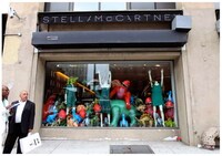 Dinosaur Storefront Displays Image 2