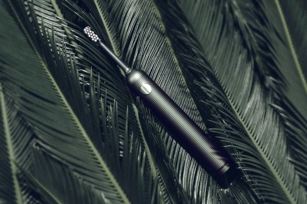 Design-Conscious Toothbrushes