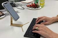 Durable Smartphone-Elevating Stands Image 7