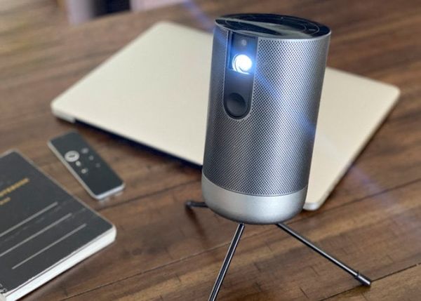 Automated Mobile-Friendly Projectors
