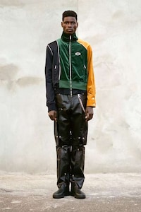 Immortality-Themed Fall Fashion Image 7